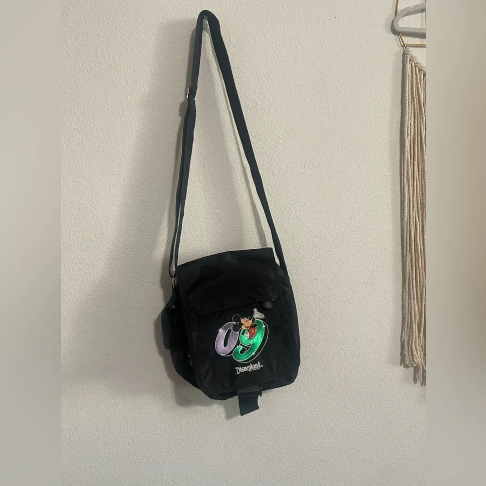 2009 Walt Disney World Cross Body Bag Small Messenger Bag Adjustable Strap